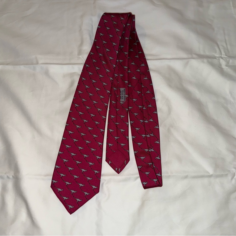 Hermes men’s 100% silk tie